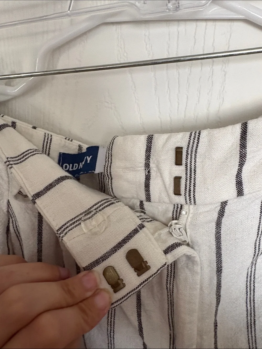 Old Navy Taylor Striped Cream and Black Linen-Blend Bermuda Shorts